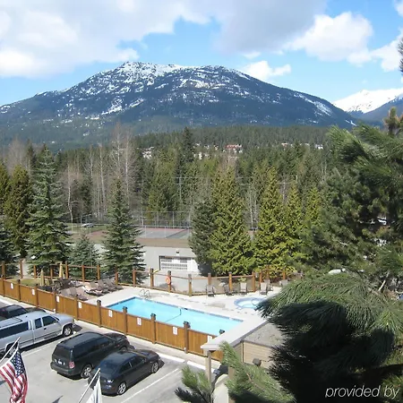 Tantalus Resort Lodge 